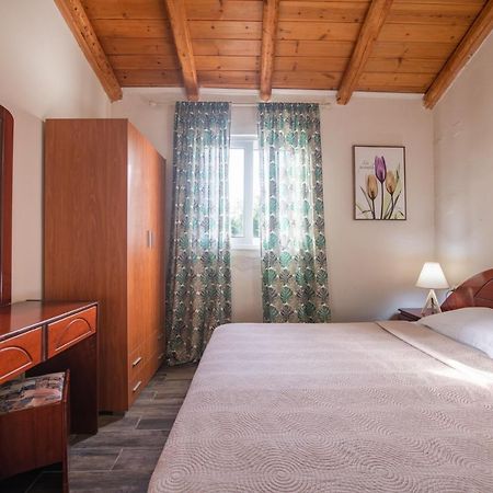 Villa Stelios Stone House Sinarades Kouramádes Esterno foto