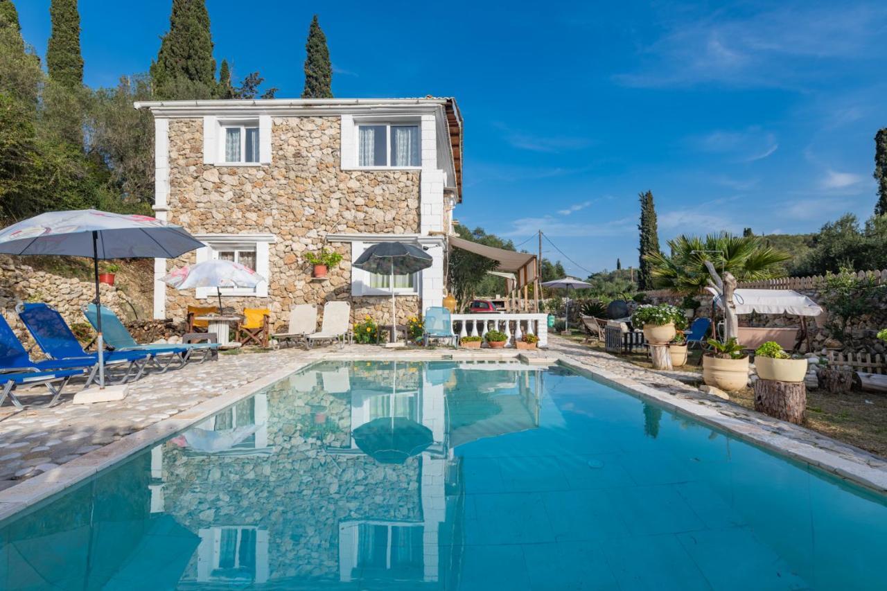 Villa Stelios Stone House Sinarades Kouramádes Esterno foto