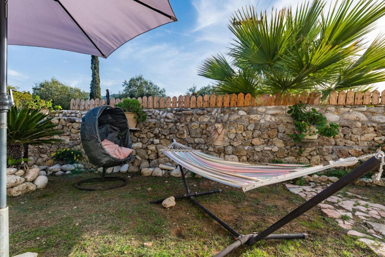 Villa Stelios Stone House Sinarades Kouramádes Esterno foto