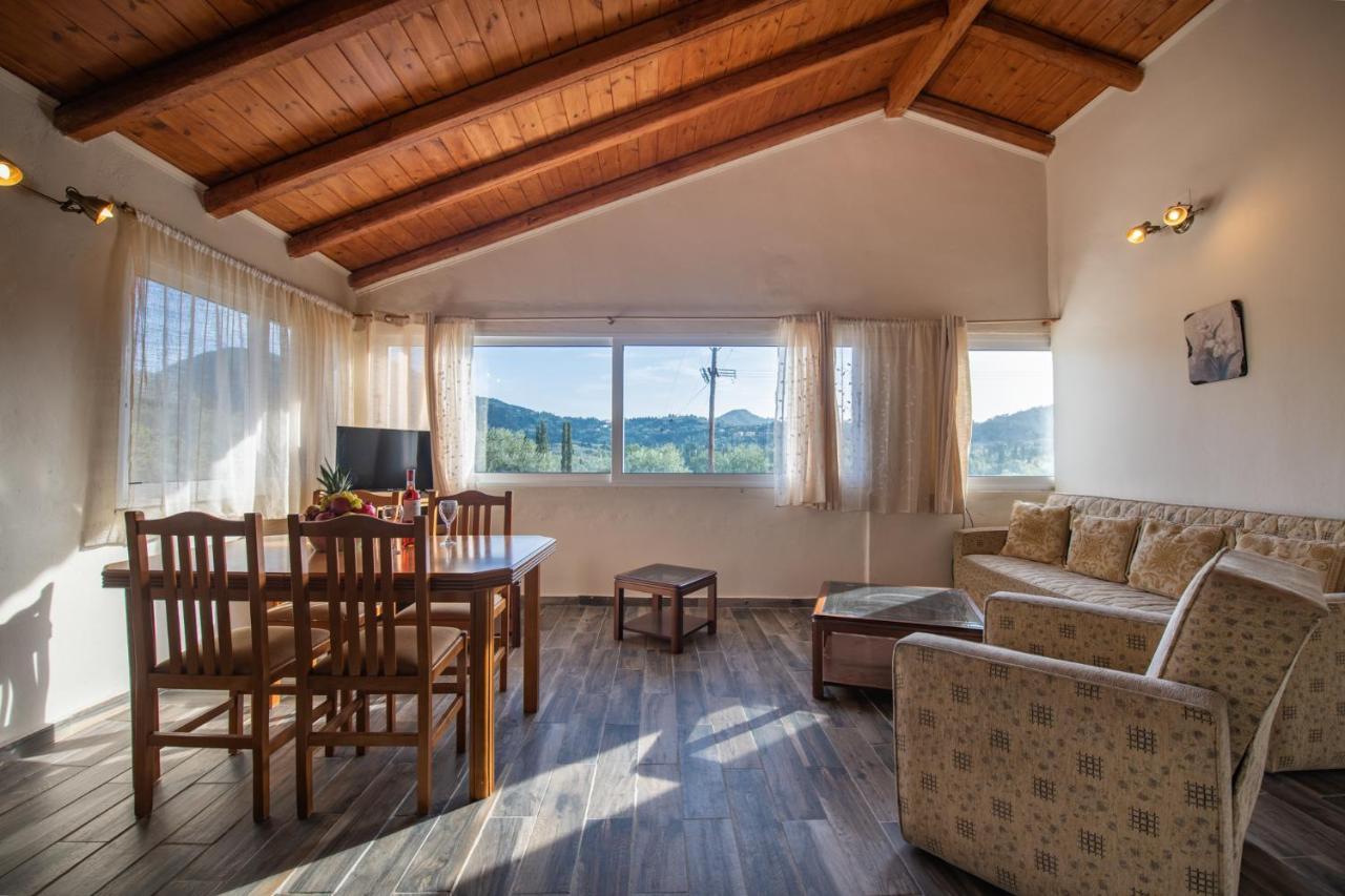Villa Stelios Stone House Sinarades Kouramádes Esterno foto