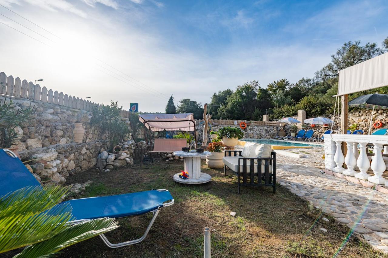Villa Stelios Stone House Sinarades Kouramádes Esterno foto