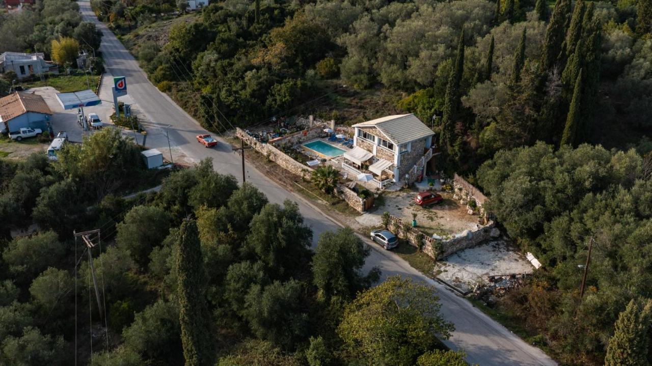 Villa Stelios Stone House Sinarades Kouramádes Esterno foto